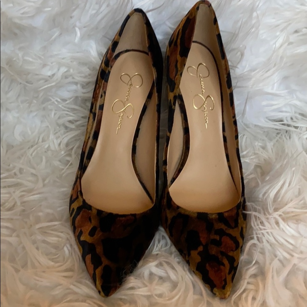 Jessica Simpson leopard velvet pumps